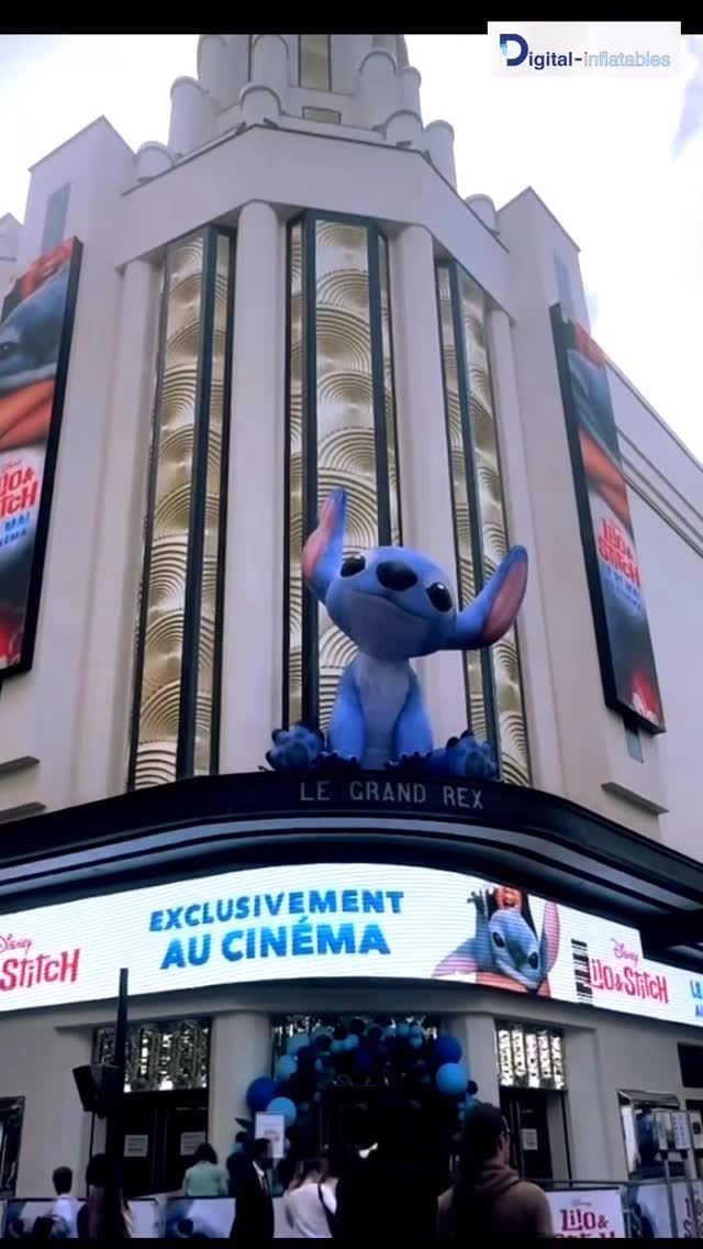 À l’occasion de la sortie de Lilo & Stitch en mai 2025, nous avons conçu un Stitch géant de 4,5 mètres de haut, installé sur la célèbre marquise du Grand Rex à Paris.

Digital-Gonflable a entièrement recréé le modèle 3D, n’ayant pas reçu les fichiers des studios Disney à temps. La création de la texture a représenté un véritable défi technique, que notre équipe a brillamment relevé.

Le résultat a dépassé toutes les attentes : Disney a choisi d’utiliser notre modèle 3D pour produire d’autres structures gonflables à travers le monde — en Asie, aux États-Unis et en Amérique du Sud.

Un gage de confiance, et une reconnaissance concrète de l’excellence de notre savoir-faire.

🔗 www.digital-gonflable.fr
@legrandrex 
#liloandstitch #inflatables 
#disneyfrance
#publicislive 
#gonflable##digitalgonflable #digitalinflatables