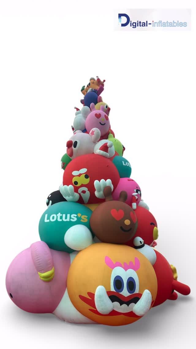 Merry Christmas to all! 
Thank you @l0tusBKK for this amazing installation.
#lotus #sukumvit #bangkok #inflatables #digitalinflatables