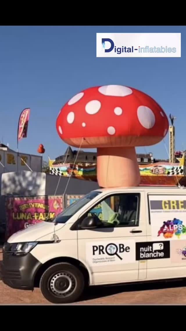 Pour @magicbusevolution nous avons réalisé ce petit champignon 🍄 gonflable.

Du 8 au 19 avril, le Magic Bus – dispositif mobile d’information et d’éducation – circulera en Suisse pour sensibiliser aux usages des substances psychédéliques et partager des repères sur leur histoire.

Le projet « Magic Bus », porté par la société Eleusis et soutenu par le GREA, propose un espace itinérant dédié à l’information et à l’échange autour des substances psychédéliques. Présent dans plusieurs villes, il offre un accueil non jugeant et des contenus accessibles sur les usages, leurs contextes et leurs évolutions. Inspiré d’initiatives internationales, ce dispositif vise à toucher des publics peu en contact ces sujets.

@digitalinflatables