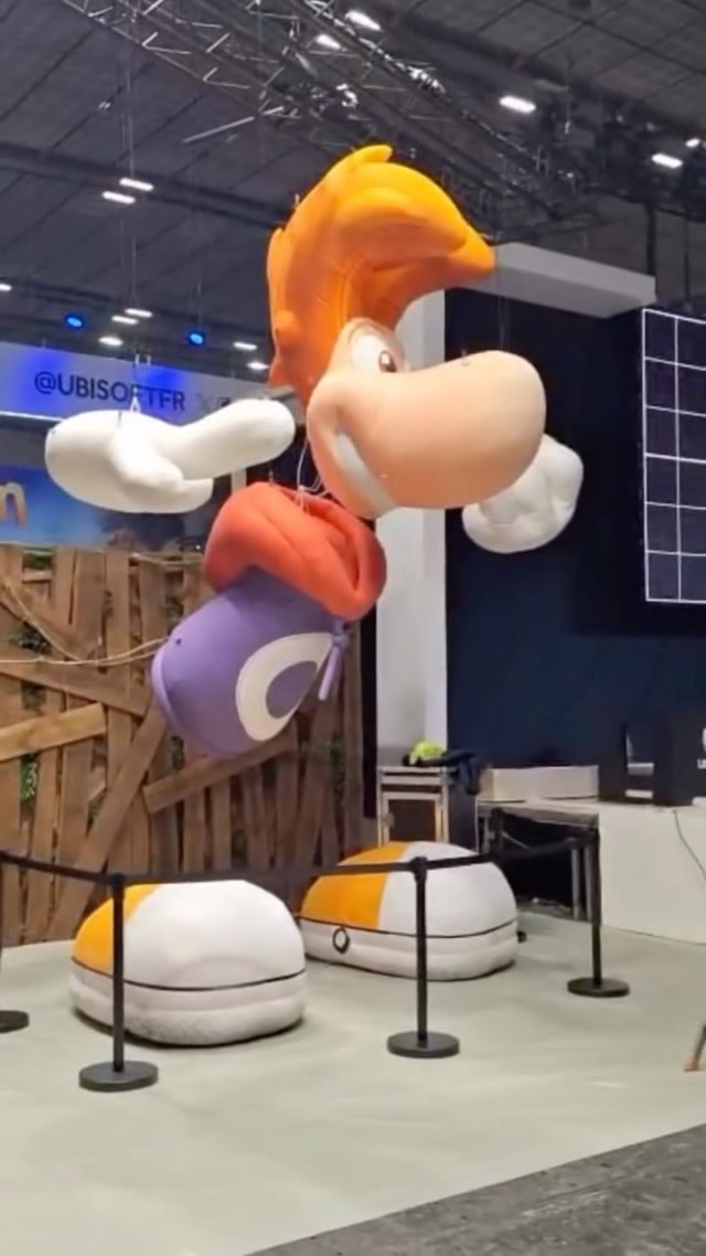Rayman goes XXL at Paris Games Week!

For room22 agency and @ubisoft, we brought a 5-metre-tall inflatable Rayman to life.

The challenge: less than a month from 3D modelling to installation on the show floor. Full 3D rebuild of the character, conversion into textile patterns, printing, sewing, delivery… and a hero standing tall in the middle of the crowd.

A licensed project, with everything that implies: every curve and every proportion approved to stay true to the Ubisoft universe.

Thank you to Room22 for the trust, and well done to the whole team for pulling off this sprint. 

Got a character, a logo, or a shape that seems impossible to produce at large scale? Tell us about your project.

#DigitalInflatables #Rayman #Ubisoft #ParisGamesWeek #PGW2026 giantinflatable inflatable brandactivation eventdesign custommade madetoorder